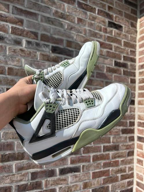 Air Jordan 4 Retro “Seafoam”, Kleding | Heren, Schoenen, Zo goed als nieuw, Sneakers, Overige kleuren, Ophalen of Verzenden