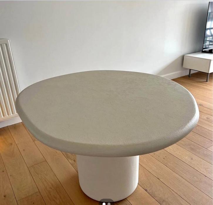 Eettafel Artisano met pebblevormig blad, Huis en Inrichting, Tafels | Eettafels, Zo goed als nieuw, 100 tot 150 cm, 100 tot 150 cm