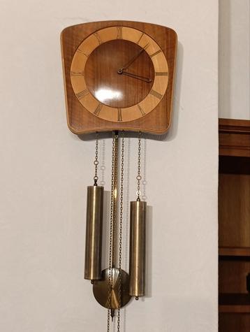 Vintage Hangklok beschikbaar voor biedingen