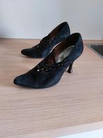 Mooi paar zwarte schoenen in daim, Casprini, maat 37,5., Kleding | Dames, Ophalen of Verzenden, Zo goed als nieuw