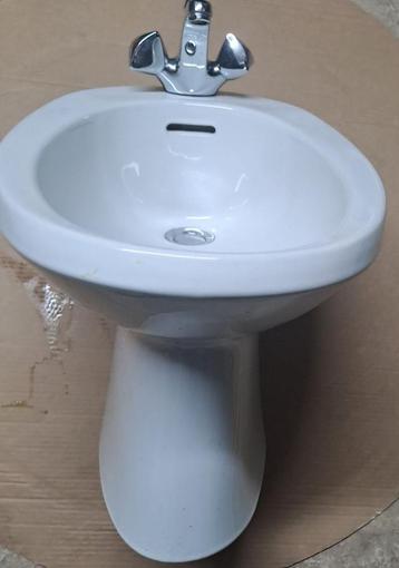 Bidet beschikbaar voor biedingen