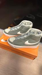 Nike Blazer Mid Victory maat 36,5, Nieuw, Sneakers, Nike, Verzenden