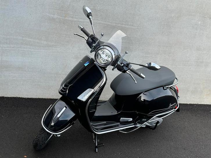 Vespa 125 GTS 2025, Fietsen en Brommers, Scooters | Vespa, Zo goed als nieuw, Overige modellen, Ophalen