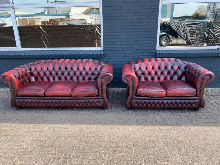 Springvale Chesterfield 3+2 zetels rood GRATIS GELEVERD, Huis en Inrichting, Zetels | Voetbanken en poefs, Leer, Ophalen of Verzenden