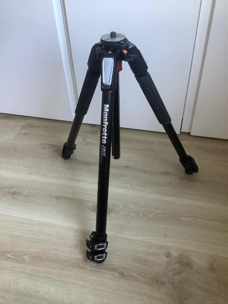 Manfrotto MT055XPRO3 Statief, Audio, Tv en Foto, Fotografie | Statieven en Balhoofden, Zo goed als nieuw, Driepoot, 150 tot 175 cm