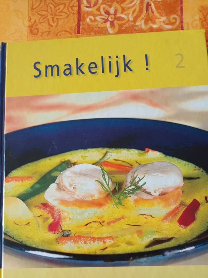 HEEL TOF KOOKBOEK " SMAKELIJK "e, Boeken, Kookboeken, Zo goed als nieuw, Ophalen of Verzenden