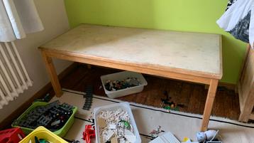 2 tables basses en bois massif – Idéales pour enfants beschikbaar voor biedingen