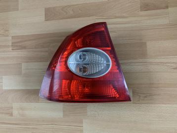 Achterlicht links ford focus II sedan 2005 tot 2012 beschikbaar voor biedingen