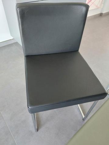 Set van 4 zwarte leren stoelen beschikbaar voor biedingen