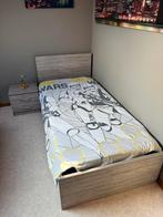Tienerkamer zonder kleerkast.  (new grey oak), Huis en Inrichting, Ophalen