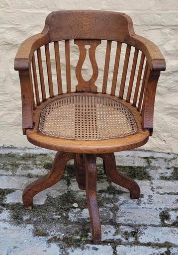 Ancienne chaise rotative., Enlèvement