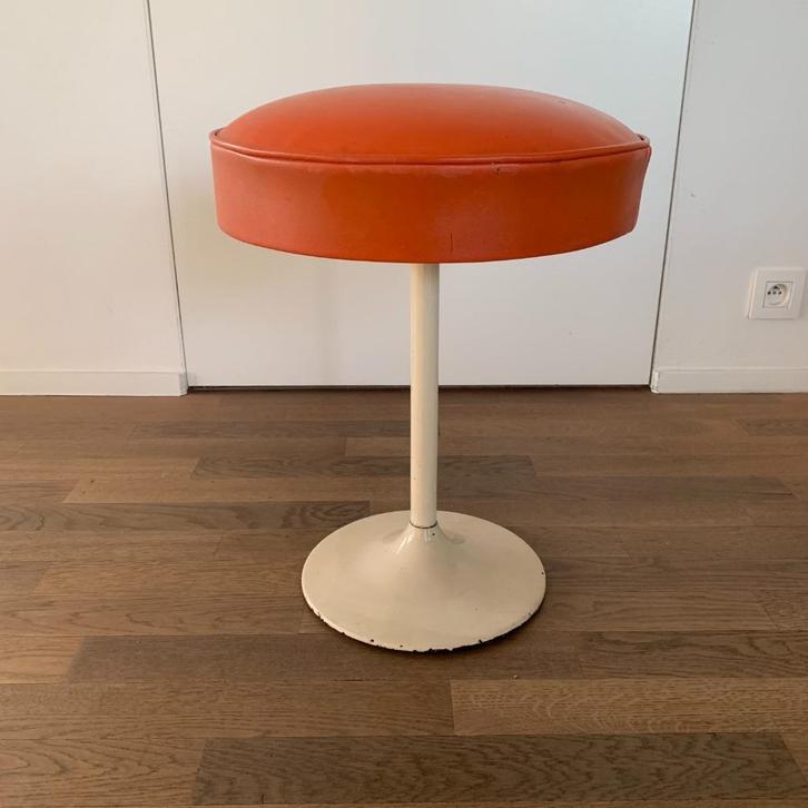 Mid-Century modern Tulp kruk, Huis en Inrichting, Krukjes, Gebruikt, IJzer, Ophalen of Verzenden