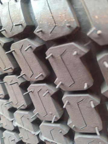Multitrac carlisle 27x10.5x15 band  4 stuks beschikbaar voor biedingen