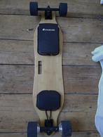 Elektrisch skateboard + helm, Sport en Fitness, Ophalen, Zo goed als nieuw, Skateboard, Longboard
