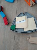 Ikea houten meerdere treinsporen en 3treinen en treinstation, Kinderen en Baby's, Speelgoed | Houten speelgoed, Ophalen of Verzenden