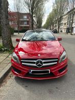 Mercedes-Benz A 220 CDI 7G-DCT AMG Line, Automaat, Leder en Stof, 5 deurs, Particulier