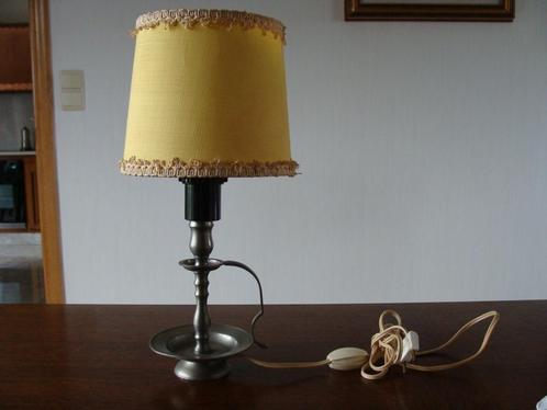 Ancienne lampe de chevet ou de table en étain, vintage, Huis en Inrichting, Lampen | Tafellampen, Zo goed als nieuw, Minder dan 50 cm
