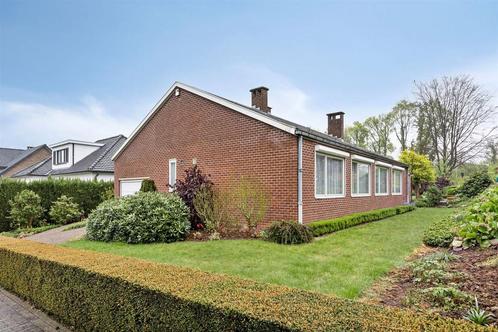 Huis te koop in Huizingen, 4 slpks, Immo, Huizen en Appartementen te koop, Vrijstaande woning
