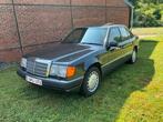 Mercedes E300W124 voorouders uit 1990, Auto's, Mercedes-Benz, Gebruikt, Overige brandstoffen, Bedrijf, Overige carrosserie