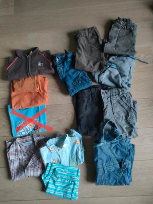 Lot vêtements garçon 18 mois hauts bas chemises salopette, Enfants & Bébés, Vêtements de bébé | Packs de vêtements pour bébés