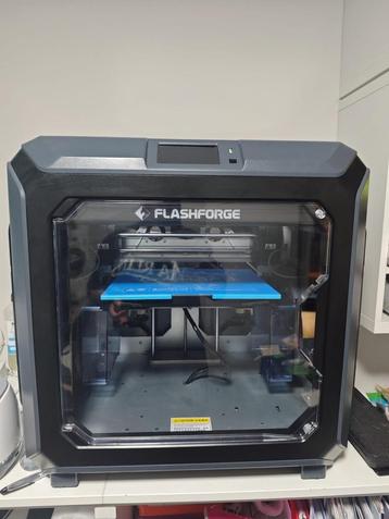 Flashforge Creator 3 – Dual Extruder 3D Printer (125u) beschikbaar voor biedingen