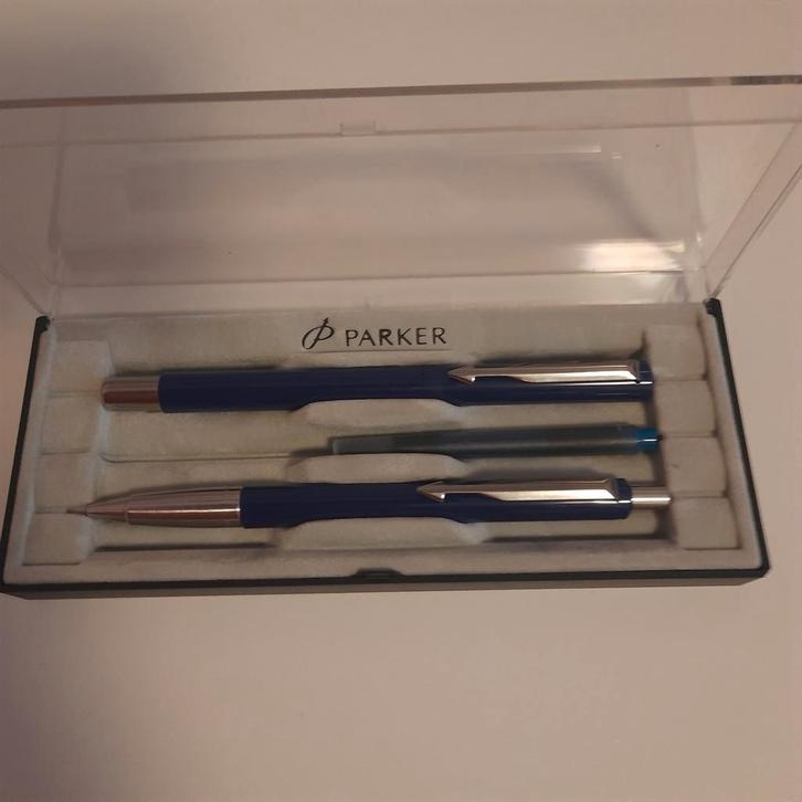 PARKER set VECTOR blauw: VULPEN+BALPEN+INKT*MIB*NEW*, Verzamelen, Pennenverzamelingen, Nieuw, Vulpen, Parker, Met doosje, Ophalen