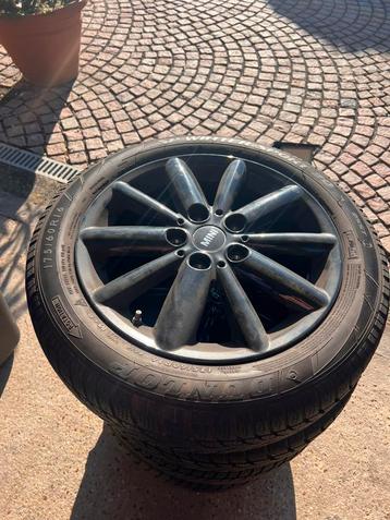 Winterbanden MINI op velg beschikbaar voor biedingen