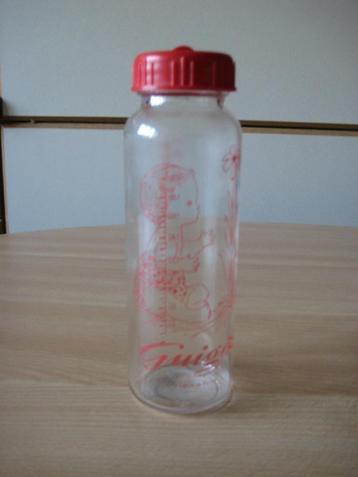 Pyrex retro glazen babyfles Guigoz beschikbaar voor biedingen