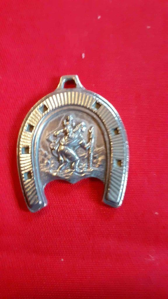 medaille religieuse fer a cheval  saint Christophe (x2036), Collections, Religion, Utilisé, Christianisme | Catholique, Bijoux