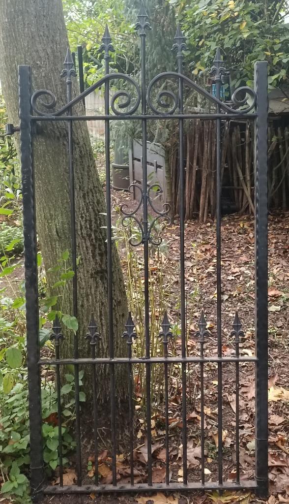 Smeedijzeren poort landelijke stijl, Tuin en Terras, Tuinpoorten, Zo goed als nieuw, Draaipoort, IJzer, 150 tot 200 cm, Minder dan 100 cm