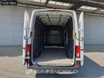Volkswagen Crafter 140pk L4H3 Trekhaak Airco Cruise Camera P, Auto's, Stof, Gebruikt, 4 cilinders, Volkswagen