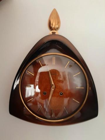 Vintage wandklok Junghans - jaren 50 beschikbaar voor biedingen