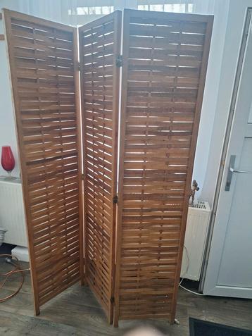 Modern vintage houten scherm met 3 panelen uit het midden va beschikbaar voor biedingen