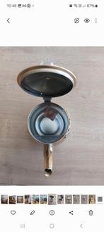 Théière, Enlèvement