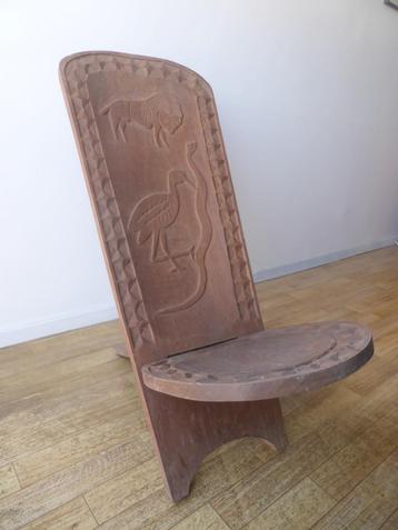 Oude Afrikaanse Palaver stoel uit Bengamisa (RDC)
