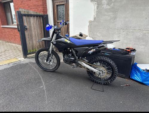 Motocross srz 300CC, Fietsen en Brommers, Brommers | Crossbrommers, Zo goed als nieuw, Ophalen of Verzenden