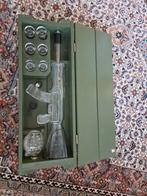 Set wijn flessen, Ophalen