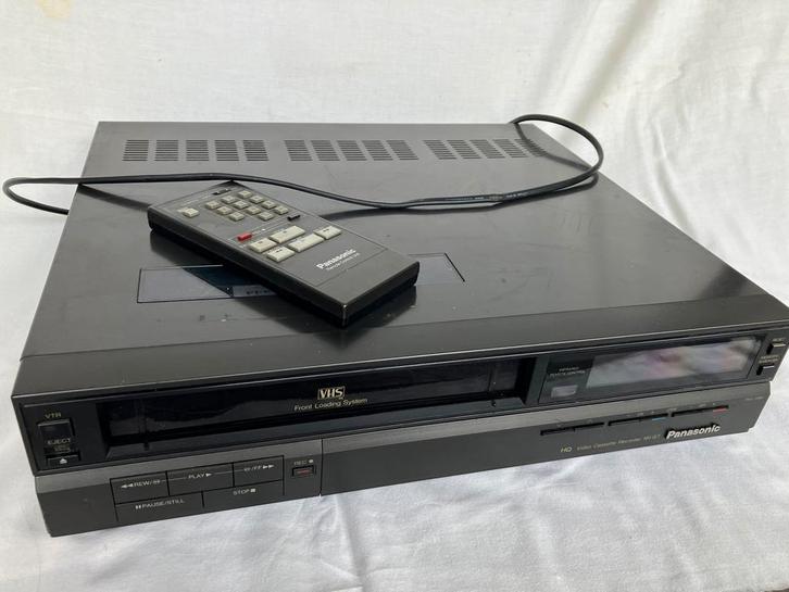 Enregistreur vidéo VHS PANASONIC, TV, Hi-fi & Vidéo, Lecteurs vidéo, Comme neuf, Lecteur ou enregistreur VHS, Enlèvement
