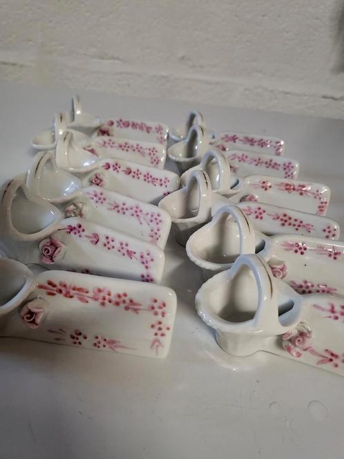 12 naamhoudertjes, Huis en Inrichting, Keuken | Servies, Zo goed als nieuw, Ophalen of Verzenden
