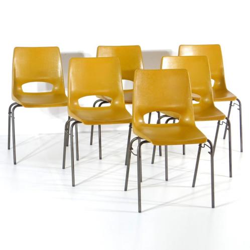 6 stapelbare vintage design stoelen okergeel jaren '60 '70, Huis en Inrichting, Zitzakken, Geel, Ophalen of Verzenden