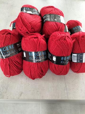 Bergère de France sportbal van rode wol (10 ballen). beschikbaar voor biedingen