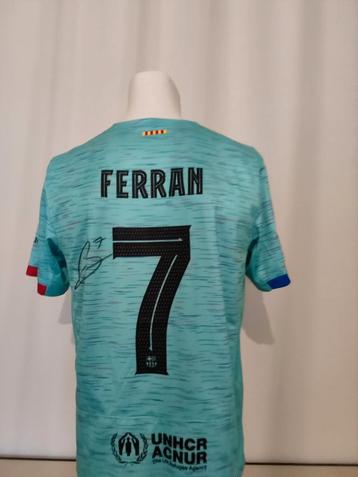 Maillot du FC Barcelone avec logo Ferran Torres