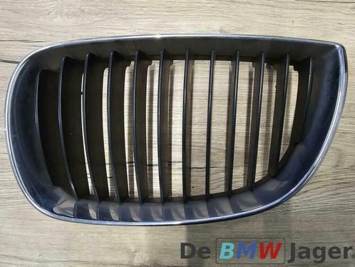 Grill links zwart chroom BMW 1-serie E81 E87  51137077129, Auto-onderdelen, Carrosserie, BMW, Gebruikt, Ophalen of Verzenden