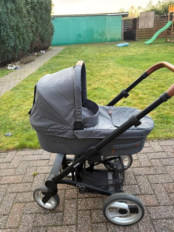 Bonnet Buggy, Enfants & Bébés, Poussettes & Combinaisons, Utilisé, Poussette, Mutsy, Avec nacelle, Tige de poussée réglable, Enlèvement