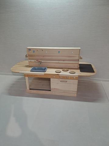 Nieuwe modderkeuken beschikbaar voor biedingen