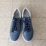 Schoenen maat 39, Blauw, Ophalen of Verzenden, Zo goed als nieuw, Sneakers