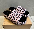 Pantoufles Ugg neuves 41, Kleding | Dames, Schoenen, Nieuw, Ophalen of Verzenden, Roze, Pantoffels of Sloffen