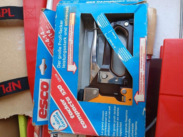 Professionele nietjesmachine, Bricolage & Construction, Outillage | Outillage à main, Comme neuf, Enlèvement ou Envoi