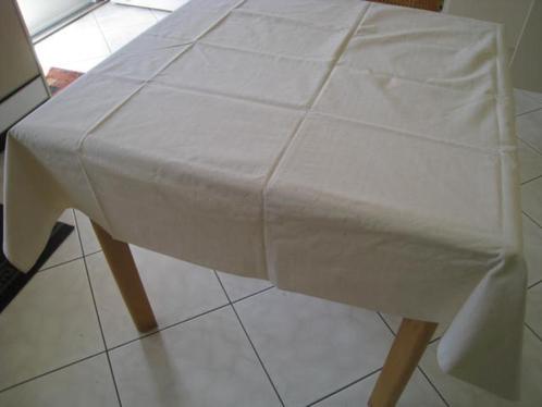 Stuk stof ecru, dubbel gevoerd, 136x135cm, vr tafelkleed bv!, Hobby en Vrije tijd, Stoffen en Lappen, Ophalen of Verzenden