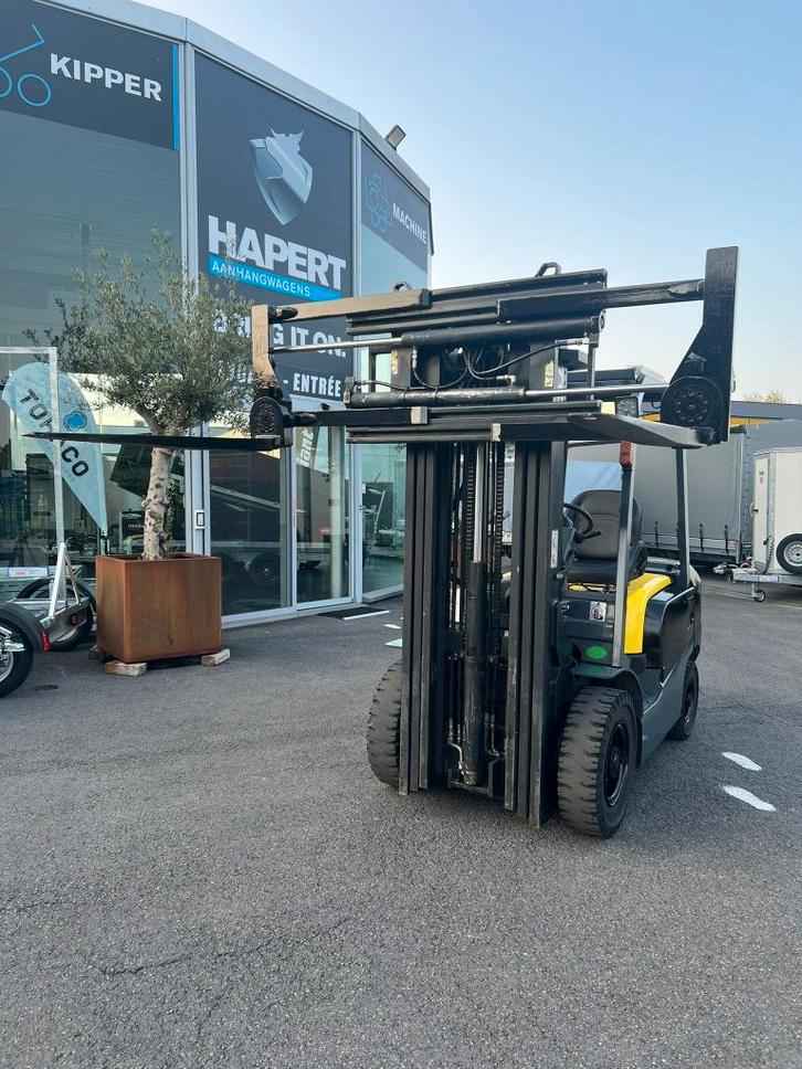 TCM Diesel Heftruck Triplex Mast 4,80  Brede Vorkversteller, Articles professionnels, Machines & Construction | Chariots élévateurs & Transport interne